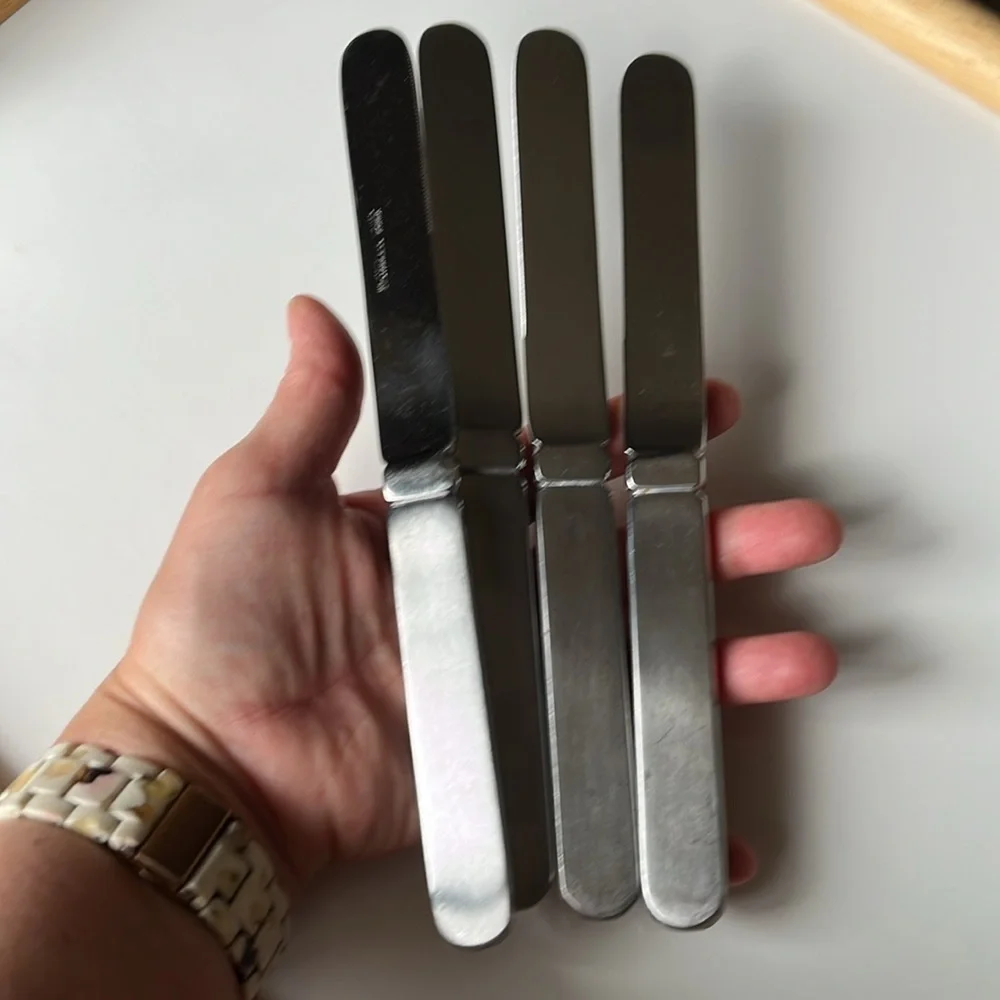Stanley Roberts SRB118 Modern Solid Dinner Knife’s Set Of Four